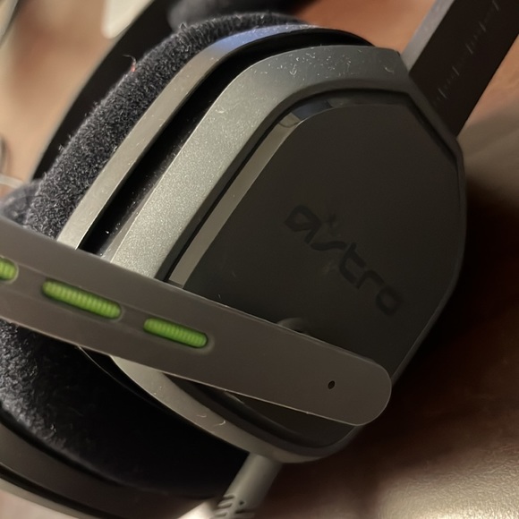 XBOX Headset, Astro, A10, Gaming Mic - Picture 2 of 7